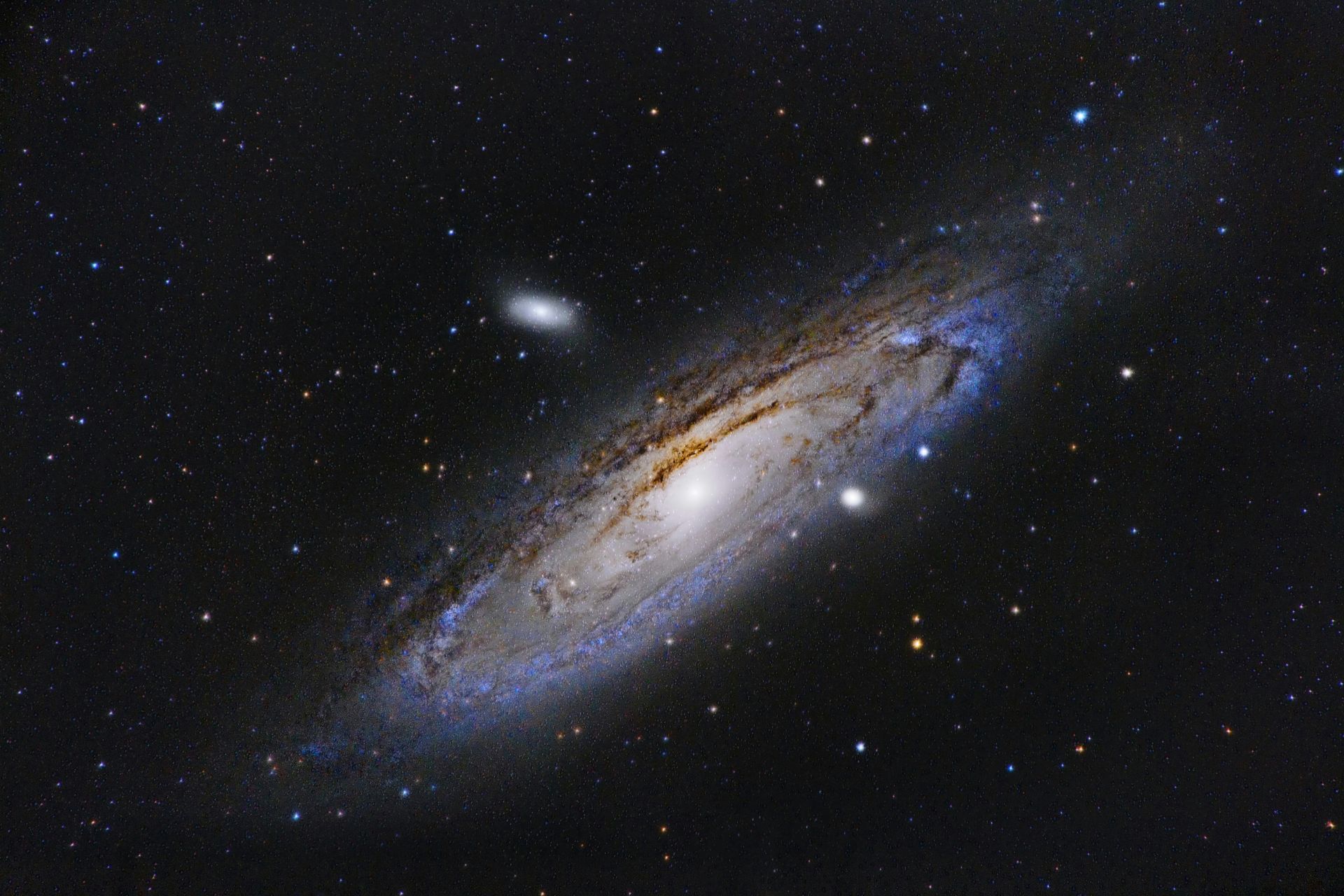 James Webb vs. Hubble: Advancements in Space Telescope Technology 