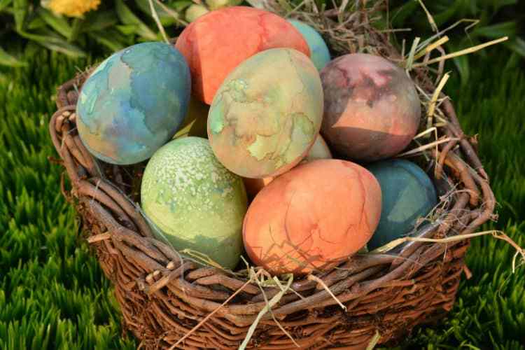 Easter-eggs-Easter-Basket