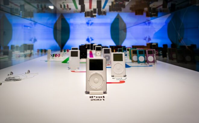 history of the iPod